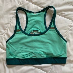 Lululemon • Sports Bra
